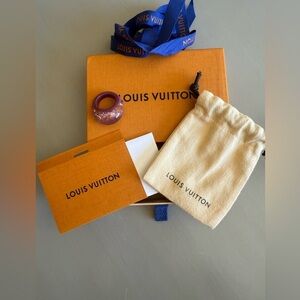 Louis Vuitton auth Bague ring Gold pink Inclusion w/ monogram charms sz large 8